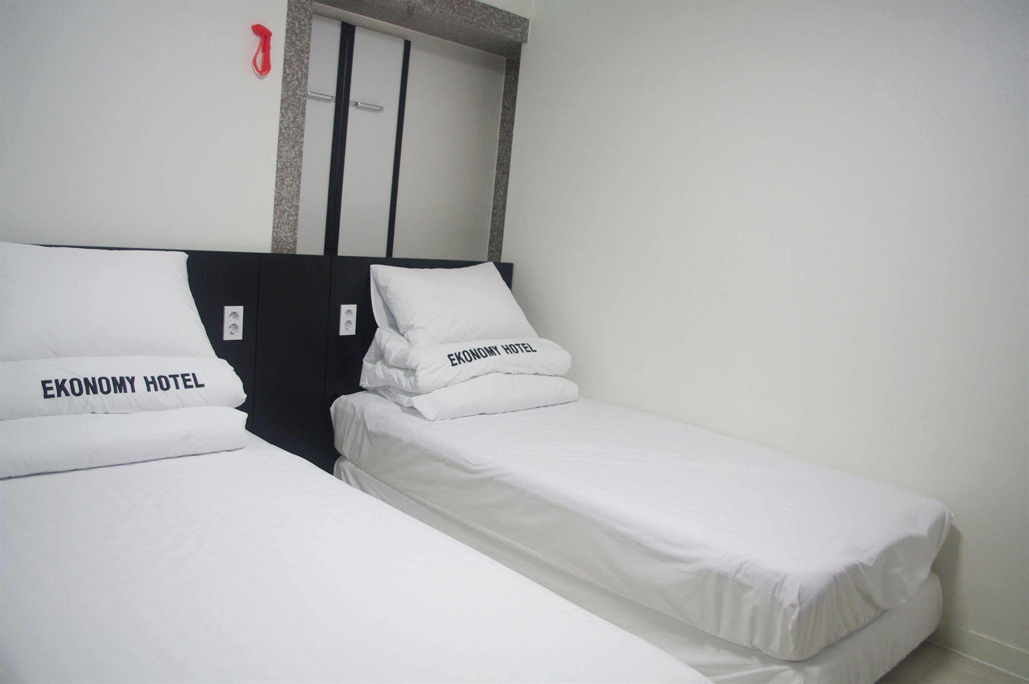 Ekonomy Hotel Nampo Pusan Zewnętrze zdjęcie